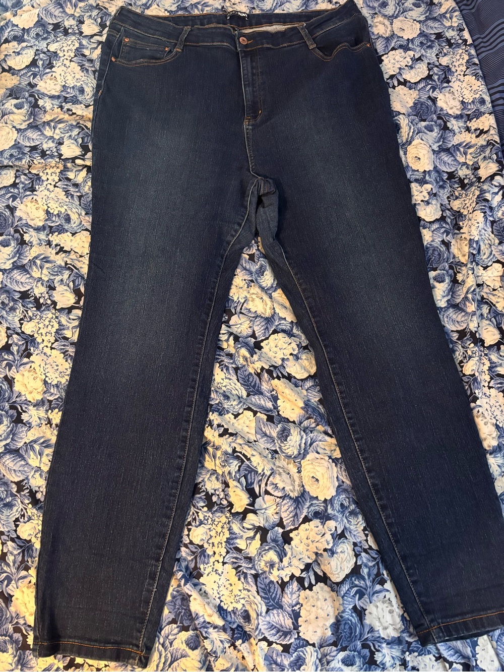 Fashion Nova Dark Blue Women's Straight-Leg Jeans